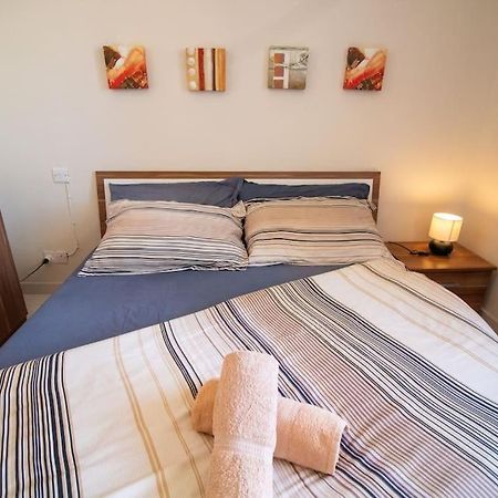 Modern Apt In The Heart Of Maltese Nightlife Saint Julian's エクステリア 写真
